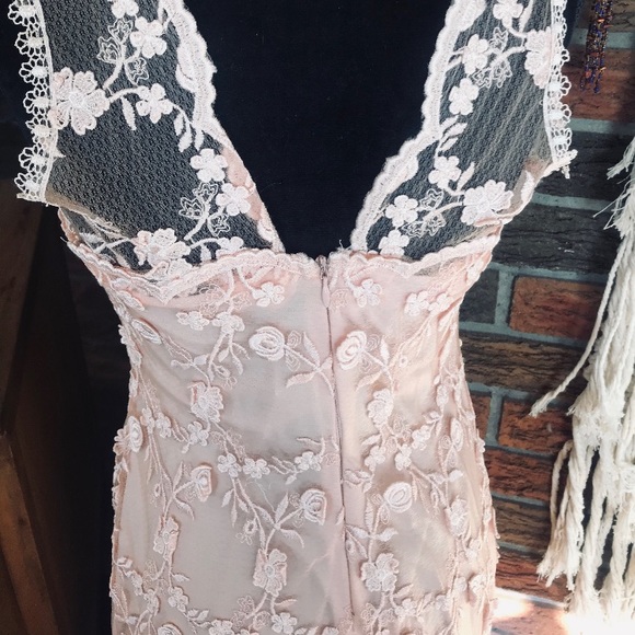 Carlo Giovanni Pink Lace Overlay Dress - Picture 6 of 12